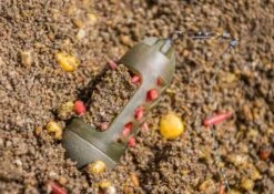 Absolute Window Feeders (caged) Medium -Visproducten Winkel preston innovations absolute window feeders caged 20